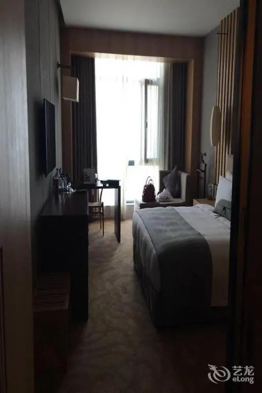 Ramada By Wyndham Zhengzhou East Hotel