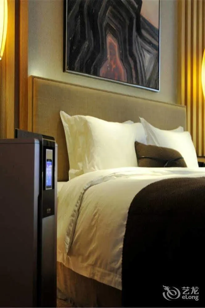 Ramada By Wyndham Zhengzhou East Hotel