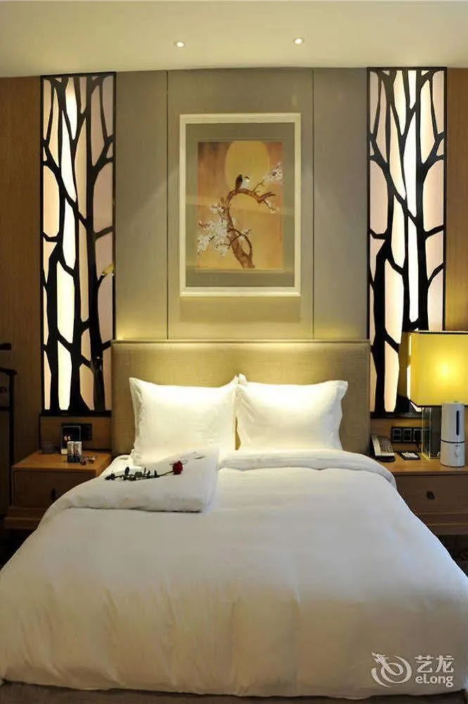 Ramada By Wyndham Zhengzhou East Hotel China