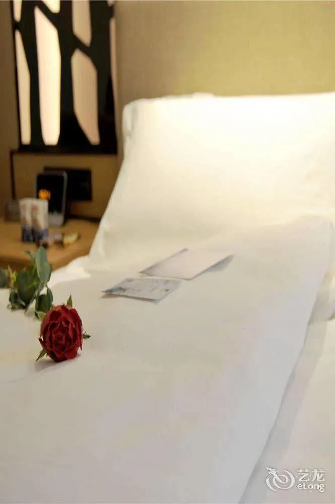 Ramada By Wyndham Zhengzhou East Hotel China