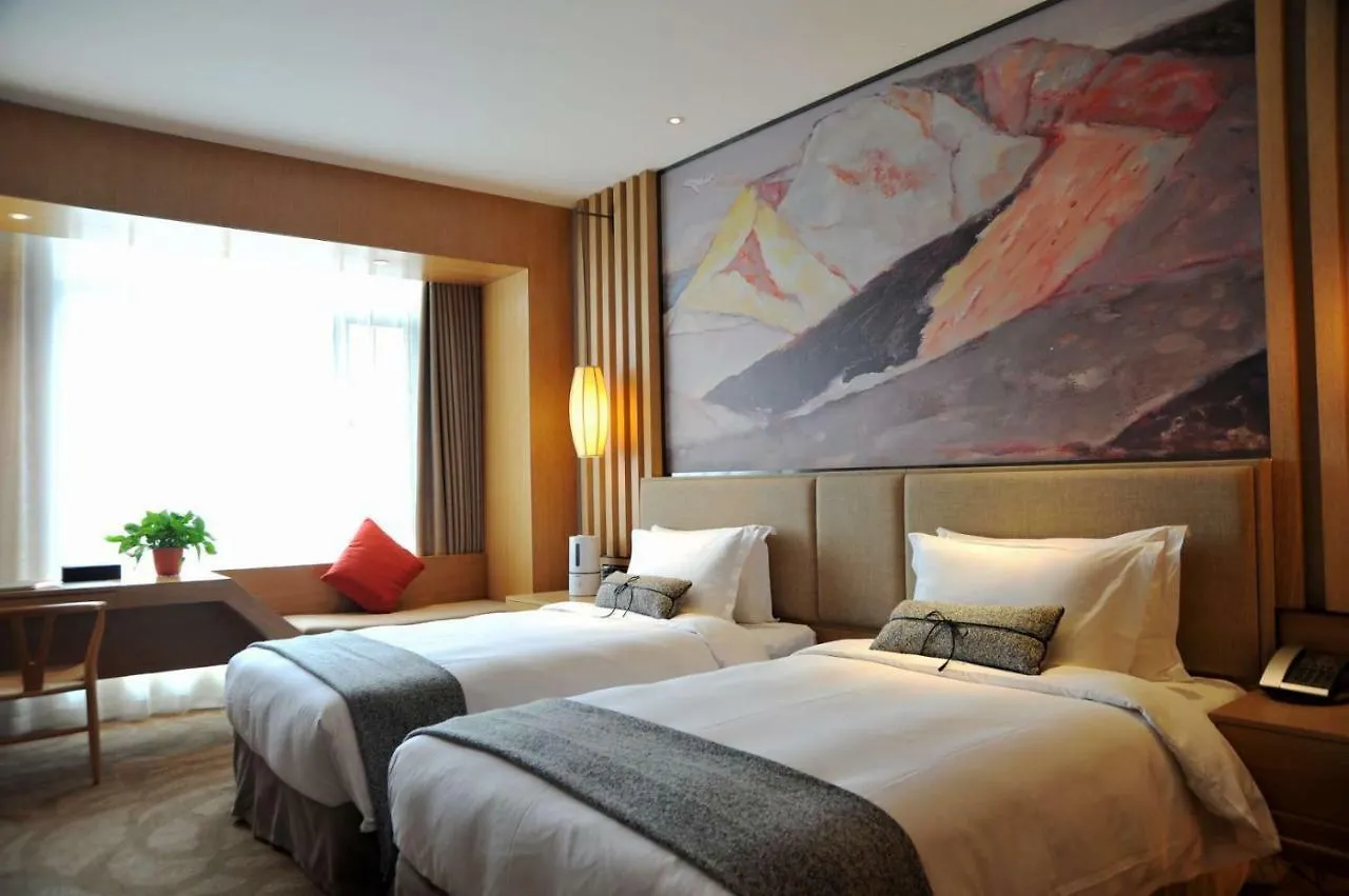 Ramada By Wyndham Zhengzhou East Hotel