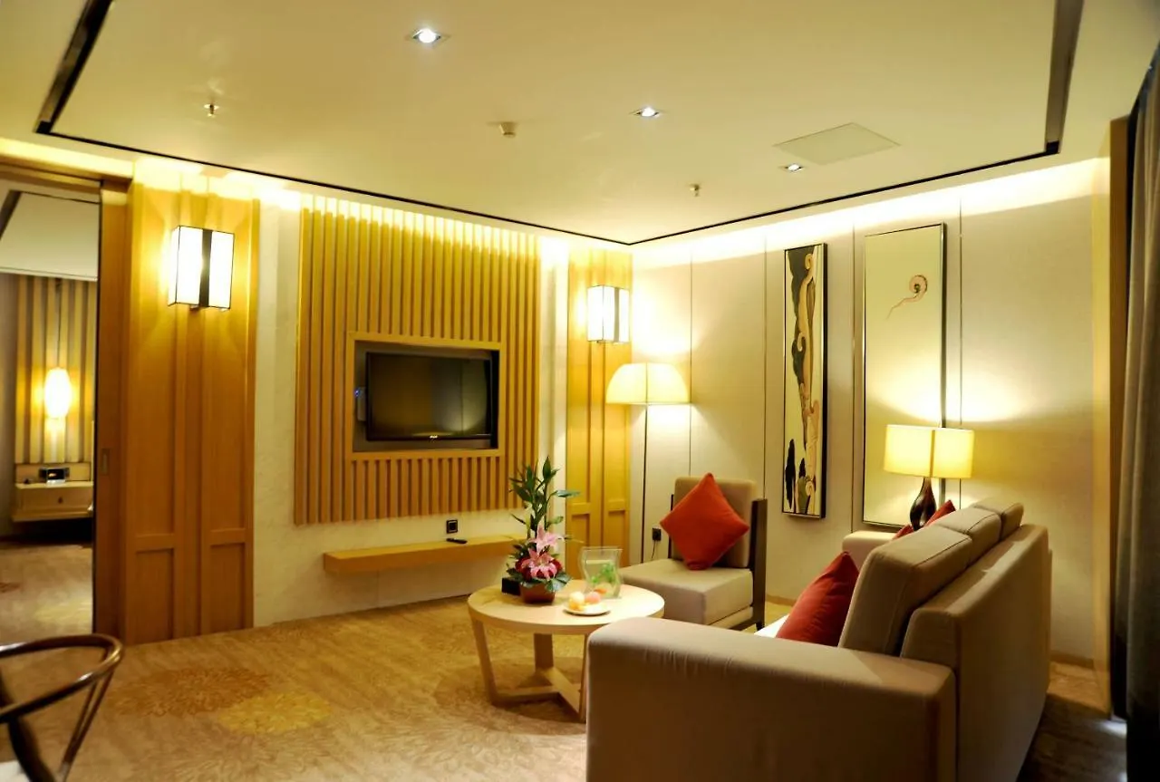 Ramada By Wyndham Zhengzhou East Hotel 5*,  China